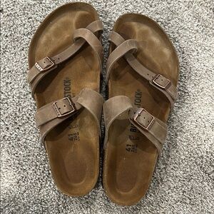 Birkenstock Mayari Sandals, Sz 41.